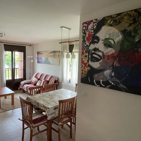 Apartmán Vacacional De 2 Con Piscina